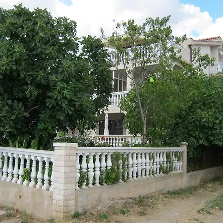 Nestor Apartament *