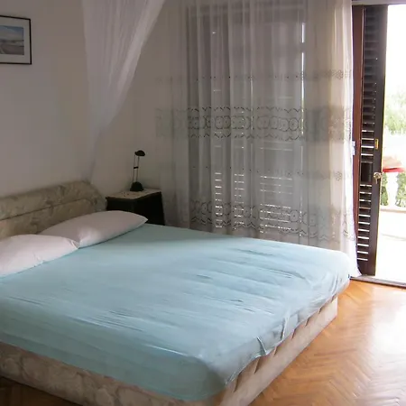 Apartment Nestor Tribalj